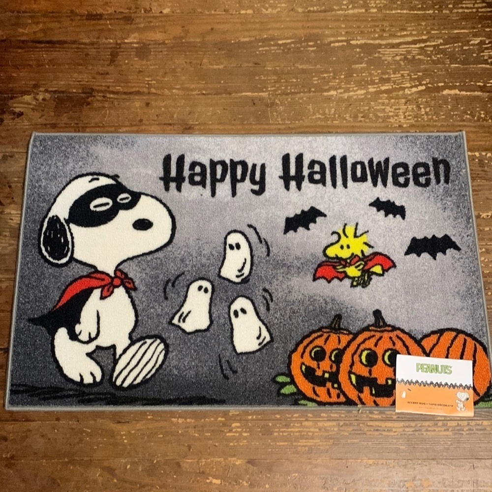 Snoopy Halloween Accent Rug NEW - Picture 1 of 3